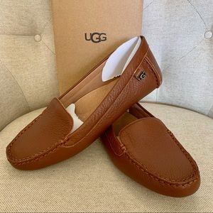 UGG FLORES LEATHER FLAT COGNAC
